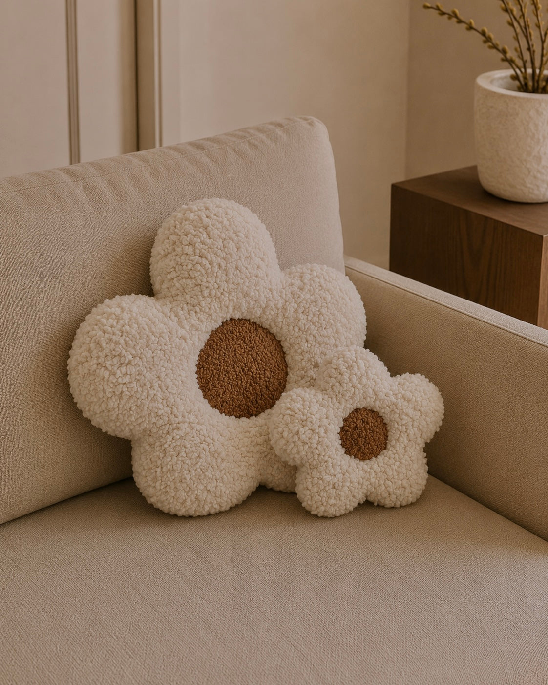 Mushroom Daisy Cushion