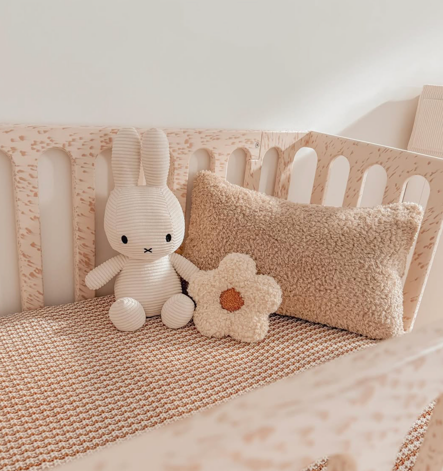 Mushroom Daisy Cushion